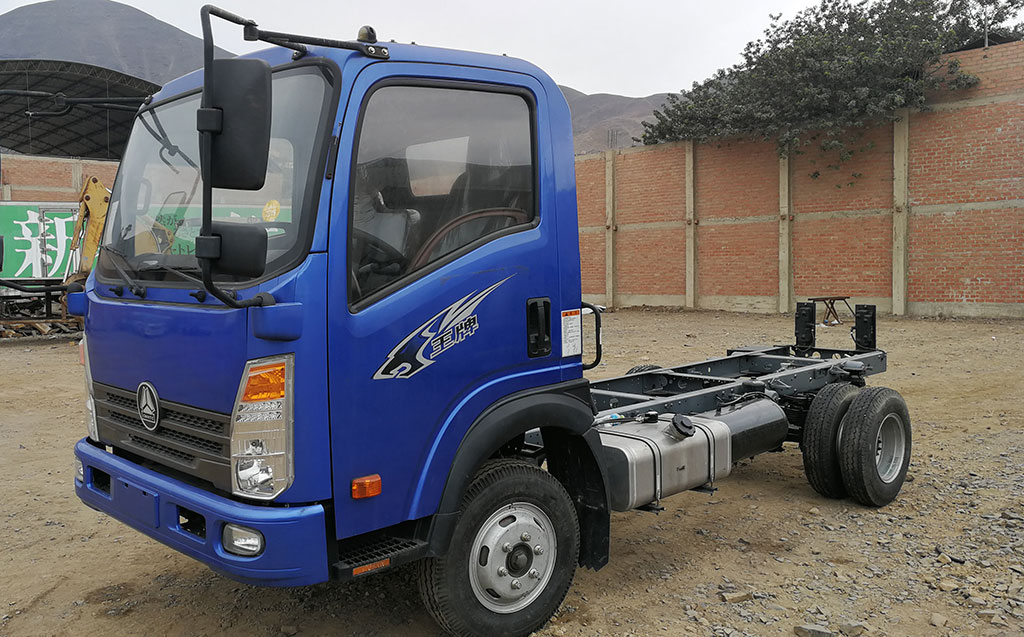 SINOTRUK CDW 4 TON