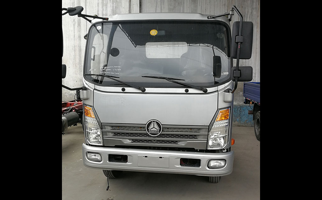 SINOTRUK CDW 4 TON